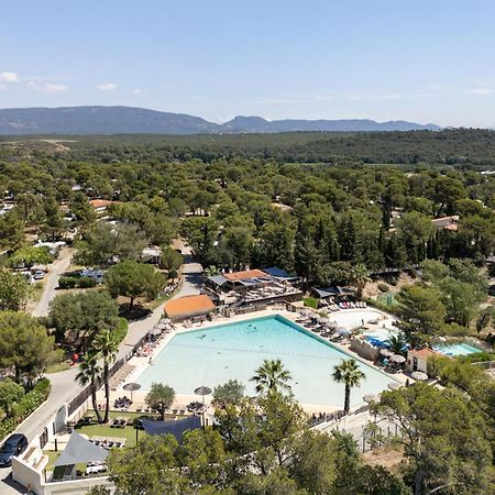 Camping Rcn Domaine De La Noguiere Le Muy Buitenkant foto