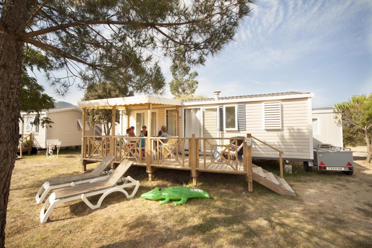 Camping Rcn Domaine De La Noguiere Le Muy Buitenkant foto