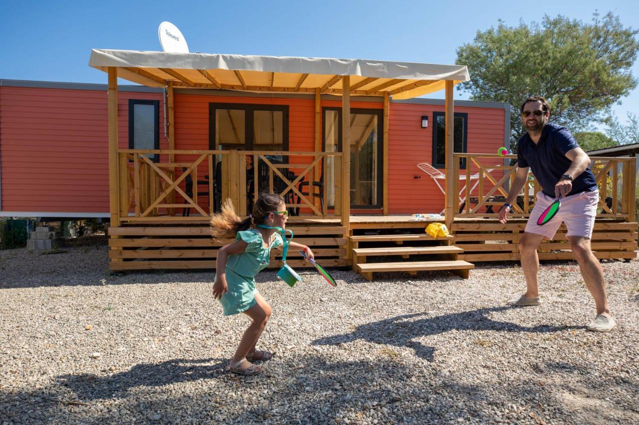 Camping Rcn Domaine De La Noguiere Le Muy Kamer foto