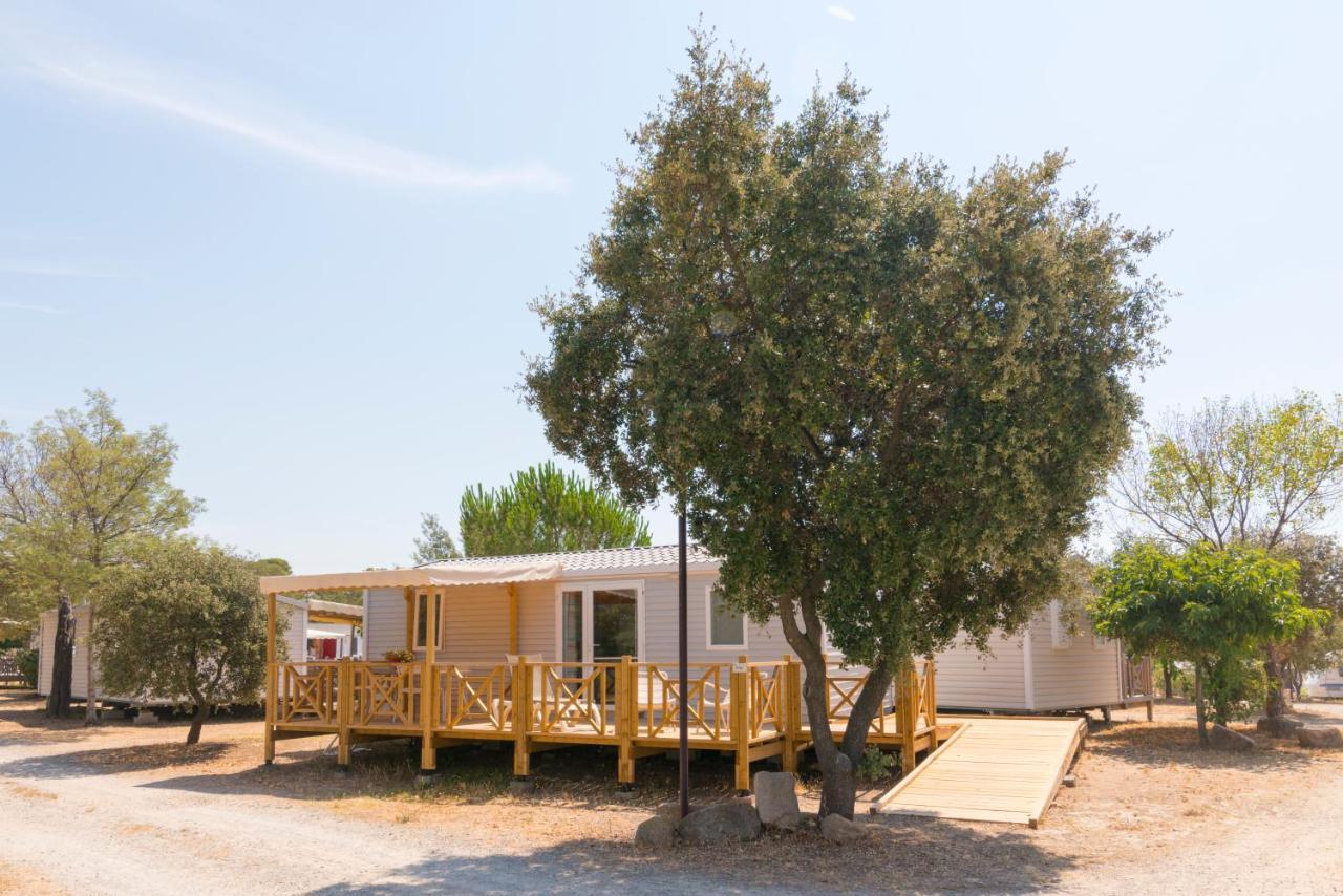 Camping Rcn Domaine De La Noguiere Le Muy Kamer foto