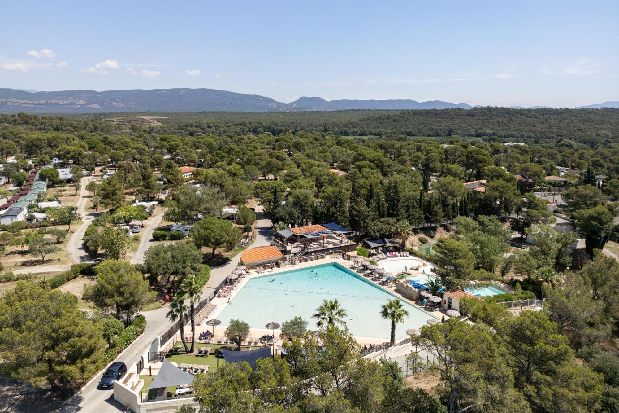 Camping Rcn Domaine De La Noguiere Le Muy Buitenkant foto