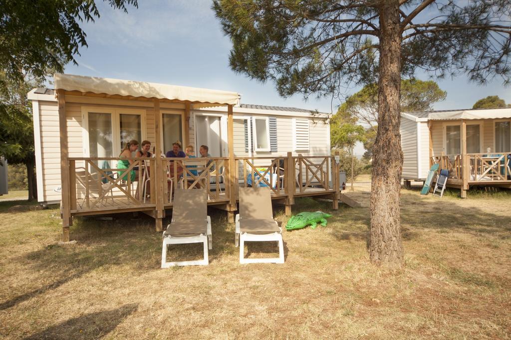 Camping Rcn Domaine De La Noguiere Le Muy Buitenkant foto